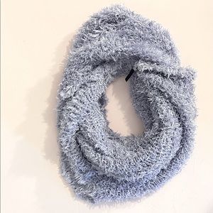New purple/blue faux fur scarf